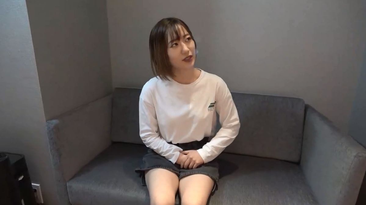 FC2PPV-3211715 可愛地方の女子H！流到屁股的中出、敏感、振動使人精疲力盡[]